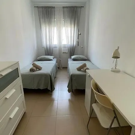 Clotilde Next To The Beach Apartman