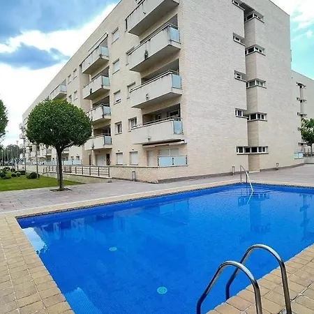 Clotilde Next To The Beach Apartman *